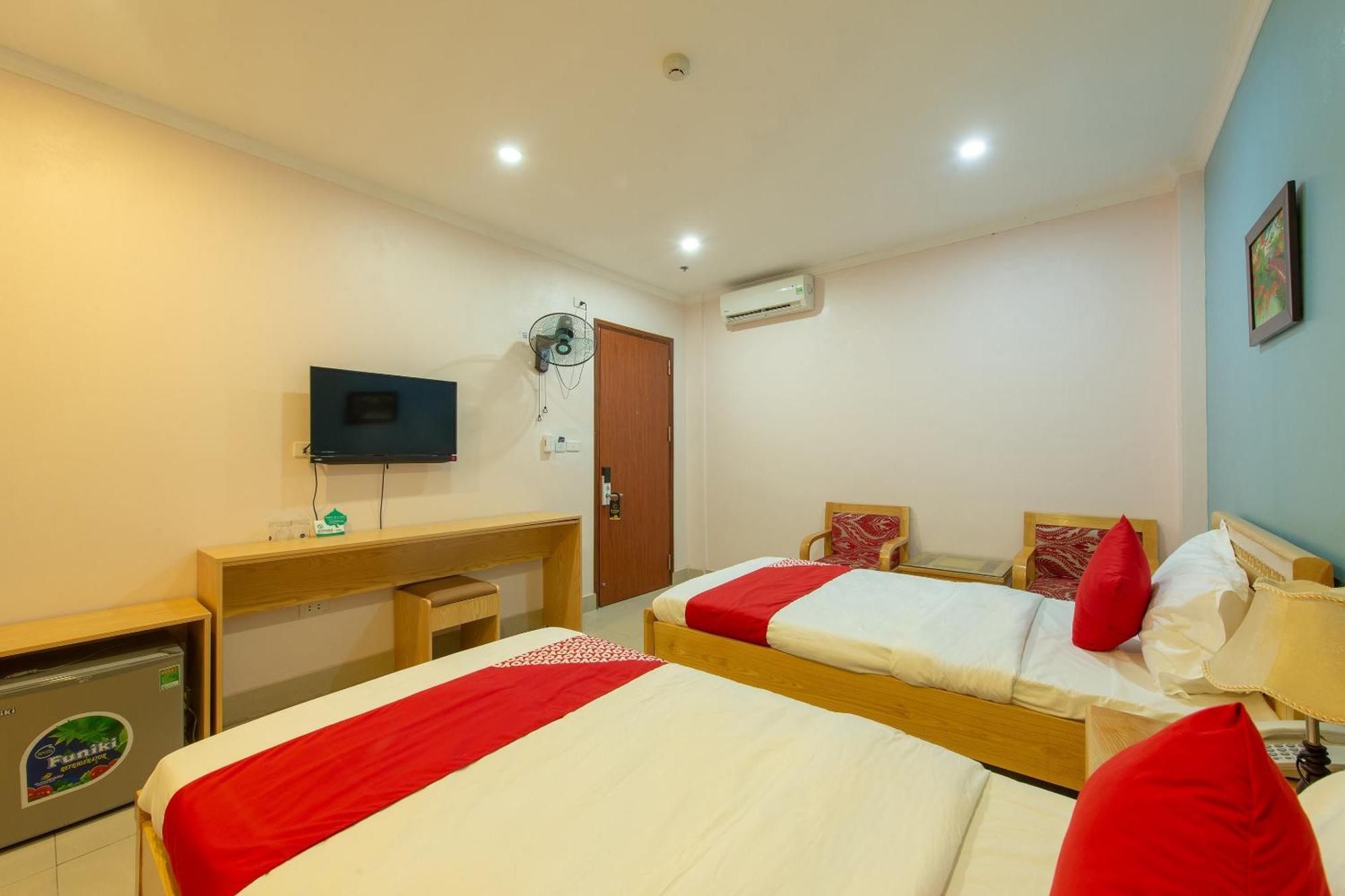 Oyo 417 Truong Son Khách sạn