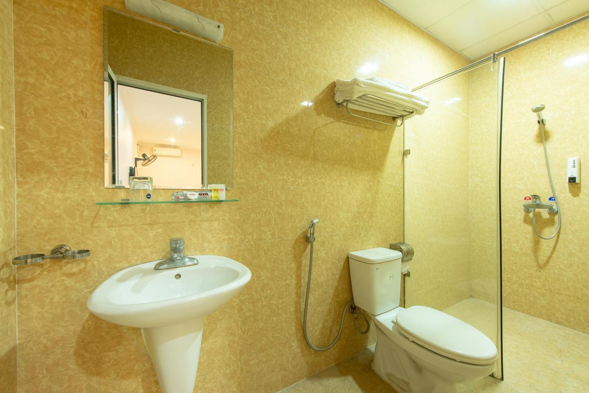 Oyo 417 Truong Son Khách sạn
